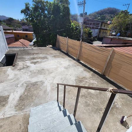 Large And Comfy Apartment, Near Dt And Principal Beach! Zihuatanejo Exterior photo