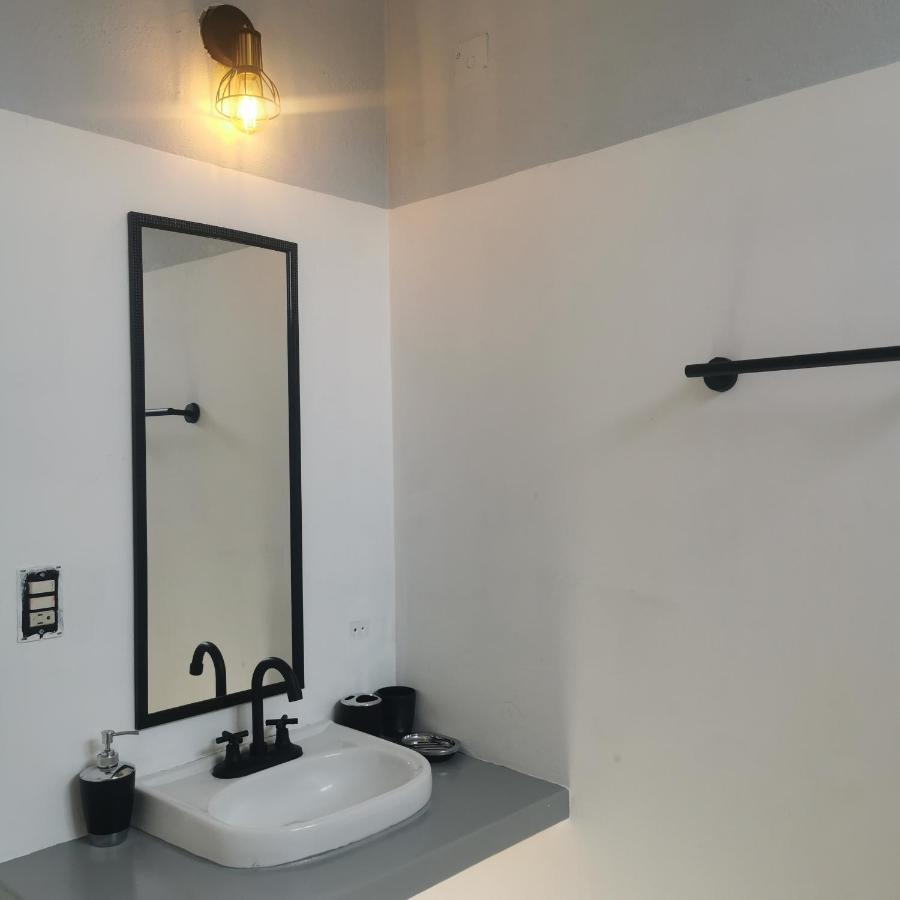 Large And Comfy Apartment, Near Dt And Principal Beach! Zihuatanejo Exterior photo