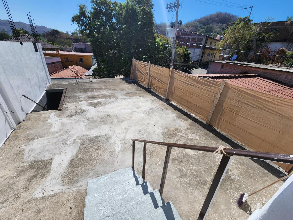 Large And Comfy Apartment, Near Dt And Principal Beach! Zihuatanejo Exterior photo